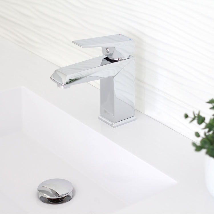 Single Hole Single Handle Bathroom Faucet Polished Chrome